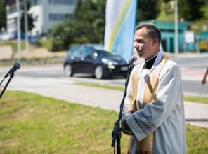 Zdjęcie przedstawia uczestnika wydarzenia
