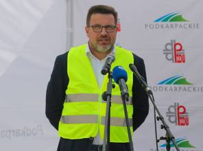 Zdjęcie przedstawia uczestników wydarzenia