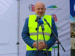 Zdjęcie przedstawia uczestników wydarzenia