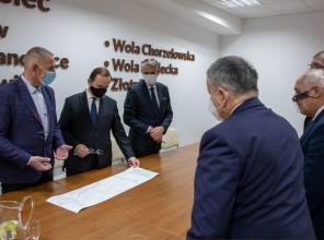 Zdjęcie przedstawia uczestników wydarzenia