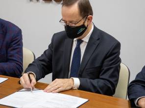 Zdjęcie przedstawia uczestników wydarzenia