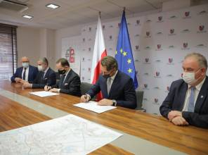 Zdjęcie przedstawia uczestników wydarzenia