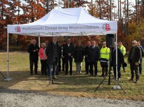 Zdjęcie przedstawia uczestników wydarzenia