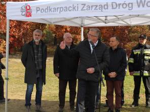 Zdjęcie przedstawia uczestników wydarzenia