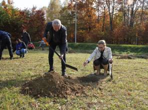 Zdjęcie przedstawia uczestników wydarzenia