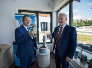 Zdjęcie przedstawia uczestników wydarzenia