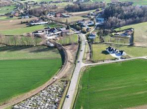 <p><strong>Projekt jest współfinansowany z Programu Fundusze Europejskie dla Podkarpacia 2021-2027</strong><br />
<strong>Inwestor:</strong> Województwo Podkarpackie - Podkarpacki Zarząd Dróg Wojewódzkich w Rzeszowie<br />
<strong>Wartość projektu:</strong> 118 033 961,00 PLN<br />
<strong>Wartość dofinansowania: </strong>95 170 961,00 PLN<br />
<strong>Wykonawca:</strong> PORR Spółka Akcyjna<br />
<strong>Wartość kontraktu z Wykonawcą:</strong> 89 162 057,57 PLN<br />
<strong>Inżynier kontraktu: </strong>Promost Consulting<br />
<strong>Realizacja:</strong> 2025-2028</p>
