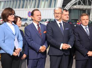 Zdjęcie przedstawia uczestników wydarzenia 