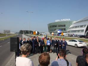 Zdjęcie przedstawia uczestników wydarzenia