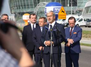 Zdjęcie przedstawia uczestników wydarzenia