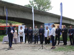 Zdjęcie przedstawia uczestników wydarzenia