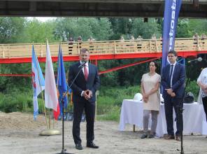 Zdjęcie przedstawia uczestników wydarzenia