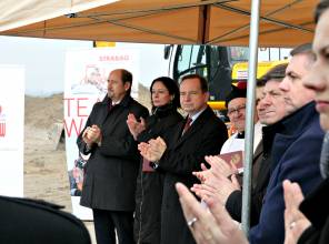 Zdjęcie przedstawia uczestników wydarzenia