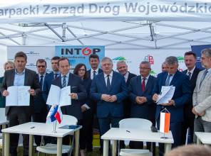 Umowa na budowę wiaduktu kolejowego w Łańcucie