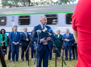 Umowa na budowę wiaduktu kolejowego w Łańcucie