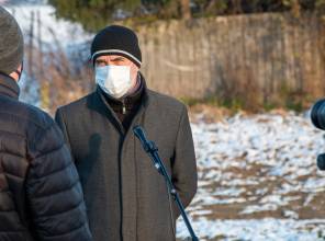Zdjęcie przedstawia uczestników wydarzenia