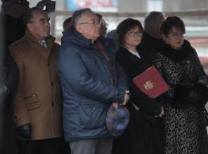 Symboliczne otwarcie drogi - zdjęcie przedstawia uczestników wydarzenia