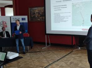 Zdjęcie przedstawia uczestników wydarzenia