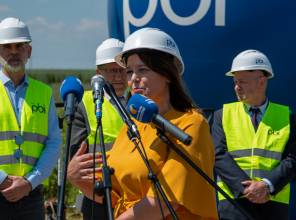 Zdjęcie przedstawia uczestników wydarzenia