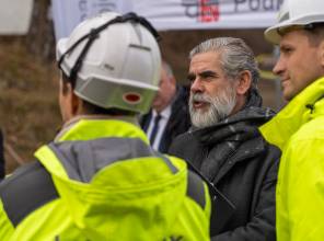 Symboliczne rozpoczęcie budowy - zdjęcie przedstawia uczestników wydarzenia