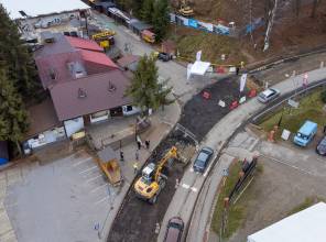 Zdjęcie przedstawia prace budowlane przy realizacji inwestycji