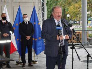 Zdjęcie przedstawia uczestników wydarzenia