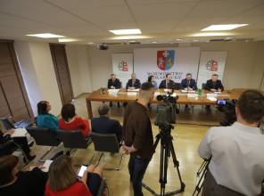 Zdjęcie przedstawia uczestnika wydarzenia