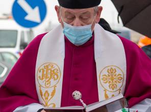 Zdjęcie przedstawia uczestnika wydarzenia