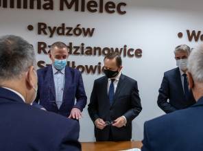 Zdjęcie przedstawia uczestników wydarzenia