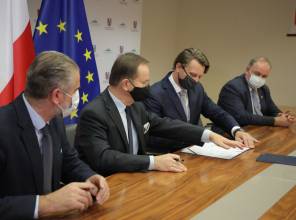 Zdjęcie przedstawia uczestników wydarzenia