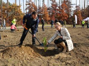 Zdjęcie przedstawia uczestników wydarzenia