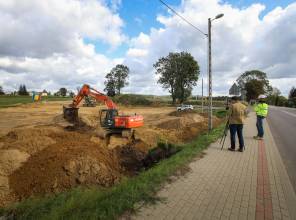 Zdjęcie przedstawia prace budowlane przy realizacji inwestycji