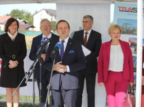 Zdjęcie przedstawia uczestników wydarzenia