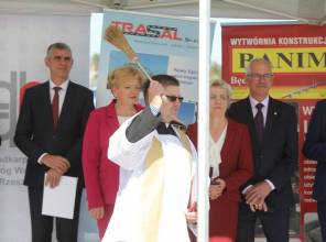 Zdjęcie przedstawia uczestników wydarzenia