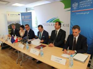 Zdjęcie przedstawia uczestników wydarzenia