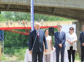 Zdjęcie przedstawia uczestników wydarzenia