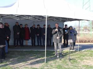 Zdjęcie przedstawia uczestników wydarzenia