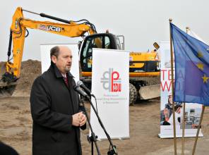 Zdjęcie przedstawia uczestnika wydarzenia