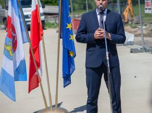 Zdjęcie przedstawia uczestnika wydarzenia